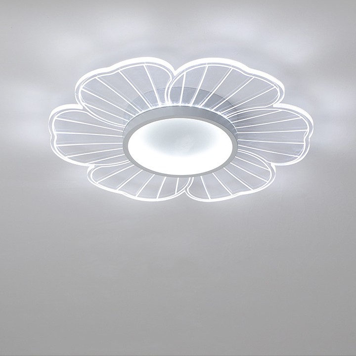 Đèn led phòng ngủ hình bông hoa size to 34W có điều khiển tiện lợi, đèn sáng ba chế độ phù hợp trang trí phòng khách.