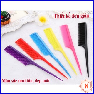 Lược nhựa nhọn rẽ ngôi chuyên dụng hoàn hảo