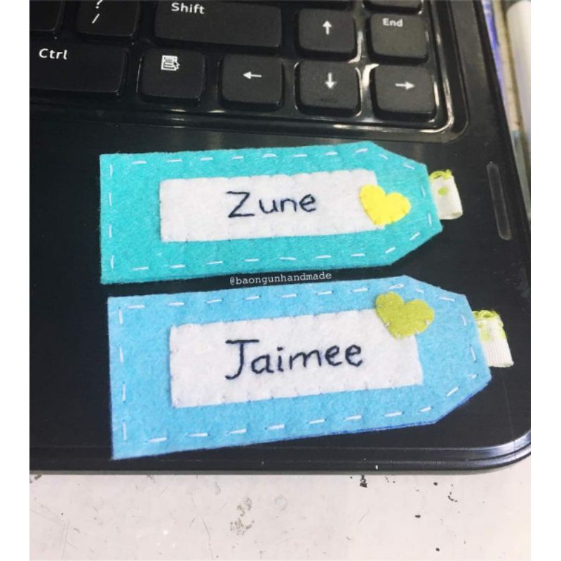 Name tag thêu tên theo yêu cầu vải nỉ