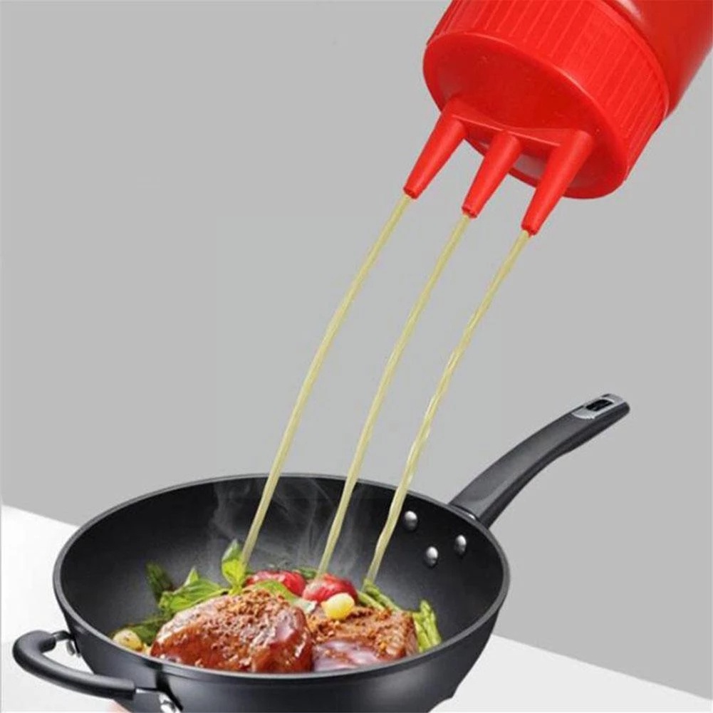 Bình Đựng Dầu Ăn / Nước Sốt Ba Lỗ Dạng Bóp Bằng Nhựa 450ml / 650ml Dành Cho Nhà Bếp