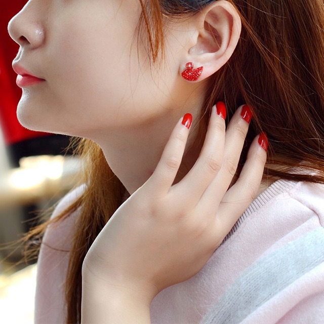 Bông tai titan thiên nga đính đá đỏ BTT56