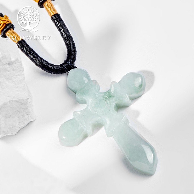 Mặt Dây Chuyền Thánh Giá Màu Xanh Lá NQ Jewelry