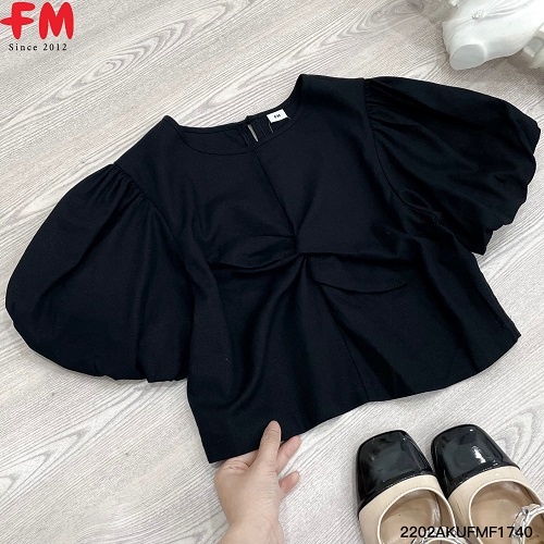 Áo croptop nữ FM Style tay phồng thắt  eo cách điệu chất vải thô đứng form thời trang 220217409