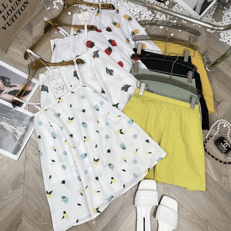 Set aos 2 dây hoa quả mix quần sooc đùi nhiều màu chất thô đũi Bộ 2s hở vai