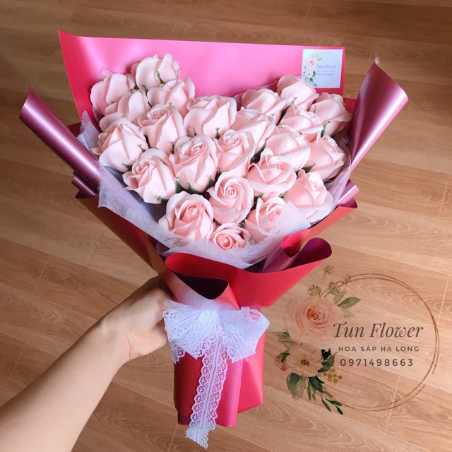 Hoa sáp thơm bó hình trái tim ( ảnh tự chụp)