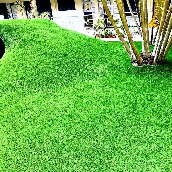 Tấm cỏ nhựa giá rẻ trang trí nhà cửa, lót đáy tủ, ốp đáy tủ, kê đồ trang trí, dán lên tủ kệ..