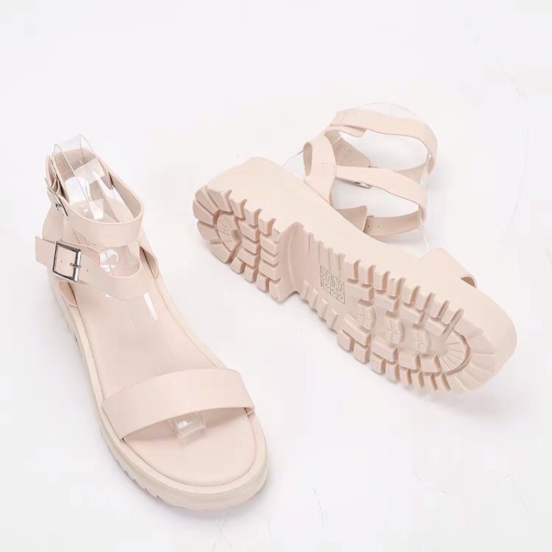 Sandal màu trắng - nhiều mẫu . xuất uk