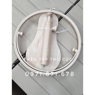 Khung thêu gỗ có chân