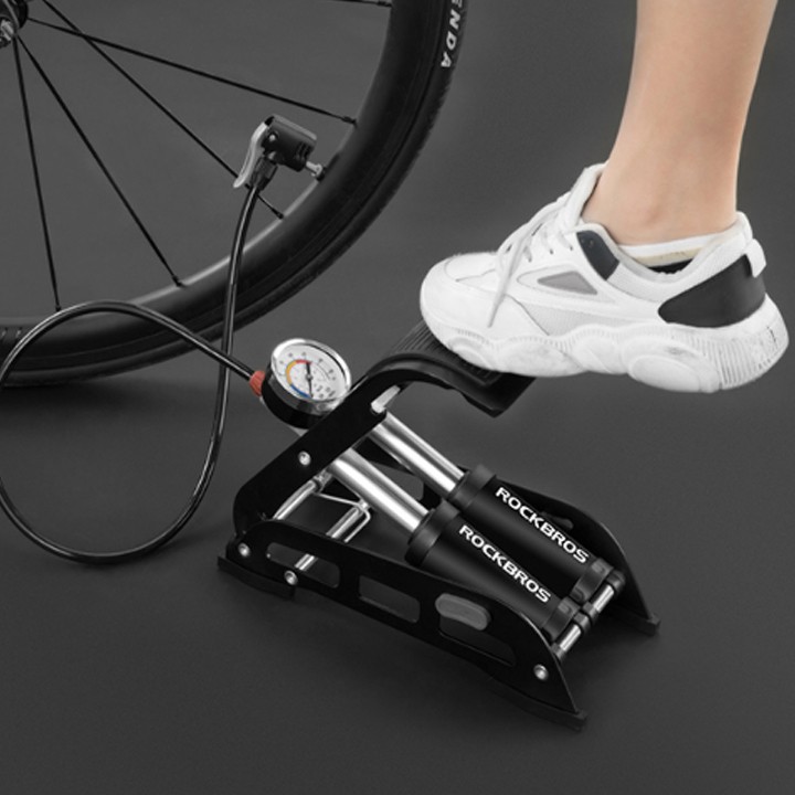 Bơm đạp chân đa năng 2 xi lanh dùng cho ô tô, xe máy, xe đạp dế dàng sử dụng