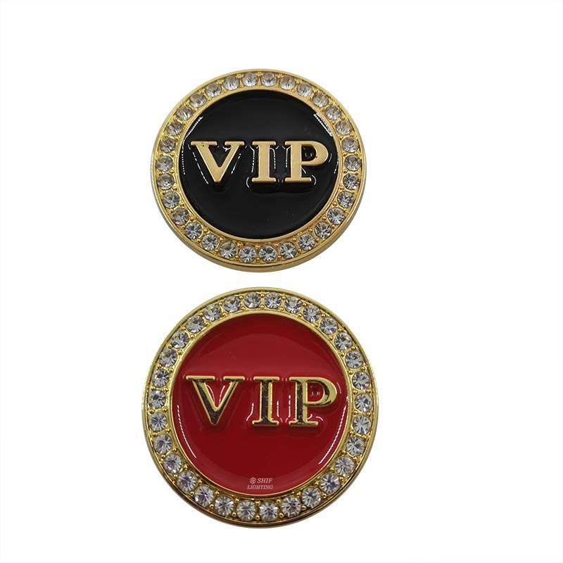 1 Miếng dán kim loại hình logo VIP cho xe hơi