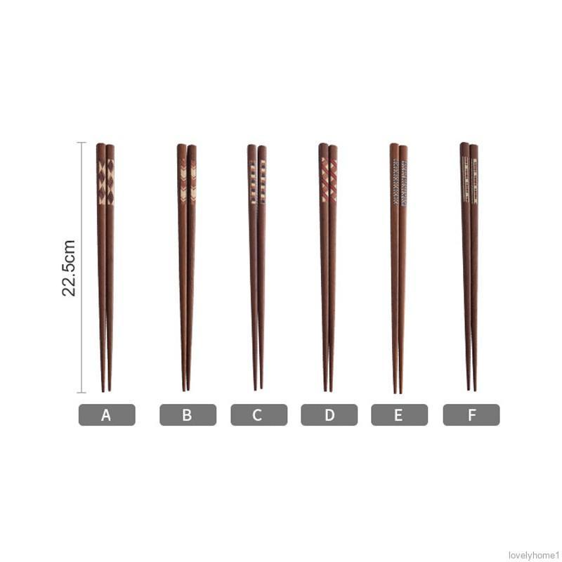 Đôi đũa bằng gỗ phong cách Nhật Bản sáng tạo dành cho trang trí nhà hàng