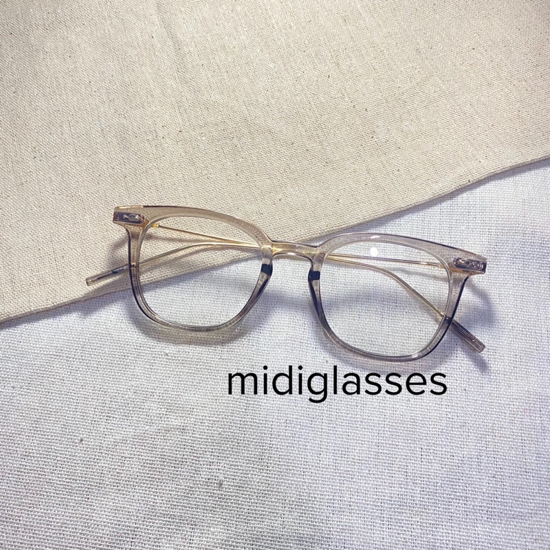 KÍNH VUÔNG CÀNG MẢNH