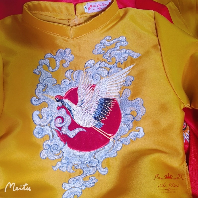 Áo dài bé trai thêu vân hạc 3 màu đỏ xanh vàng áo dài tết cho bé trai mặc đi chơi đi chụp ảnh lễ tết