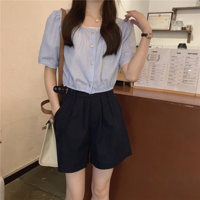 Set Áo Cổ Tròn Kẻ Sọc Phối Quần Short Lưng Cao Ống Rộng Thời Trang Cá Tính 54032