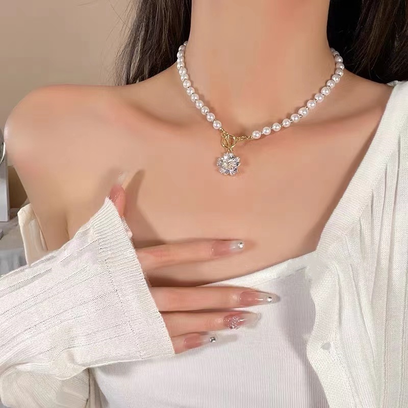 Vòng cổ Hình Hoa Đính Pha Lê Và Ngọc Trai Phong Cách Sang Trọng Thời Trang Mùa Thu 2022 Dành Cho Nữ