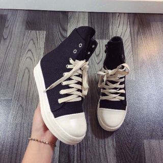 Mẫu giày thể thao siêu hot, giá rẽ, chất đẹp. size: 35->39.