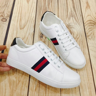 Giày sneaker bata nam trắng màu đen dã khâu full đế