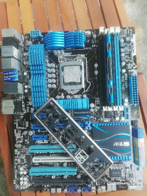 z68 Main Asus P8Z68 Deluxe