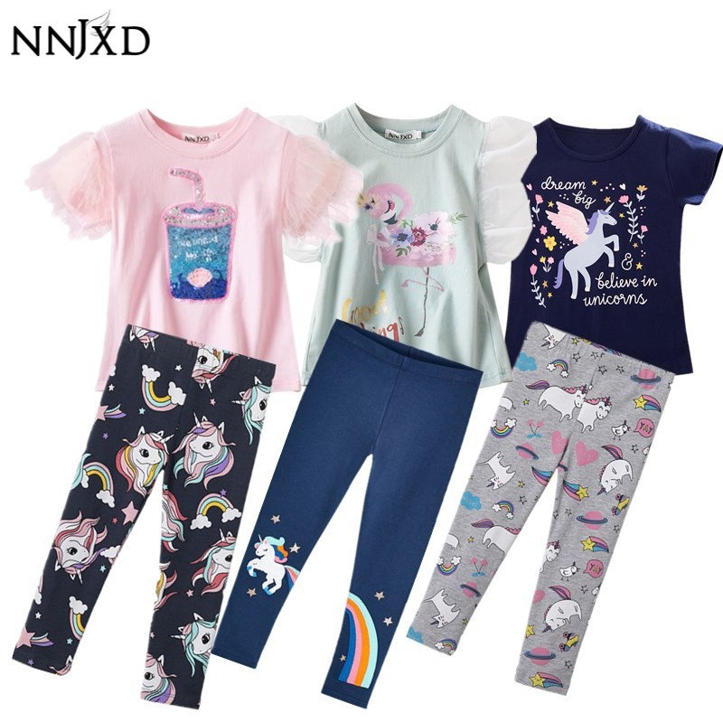 Set 2 món gồm áo tay ngắn hình kỳ lân + quần legging cho bé