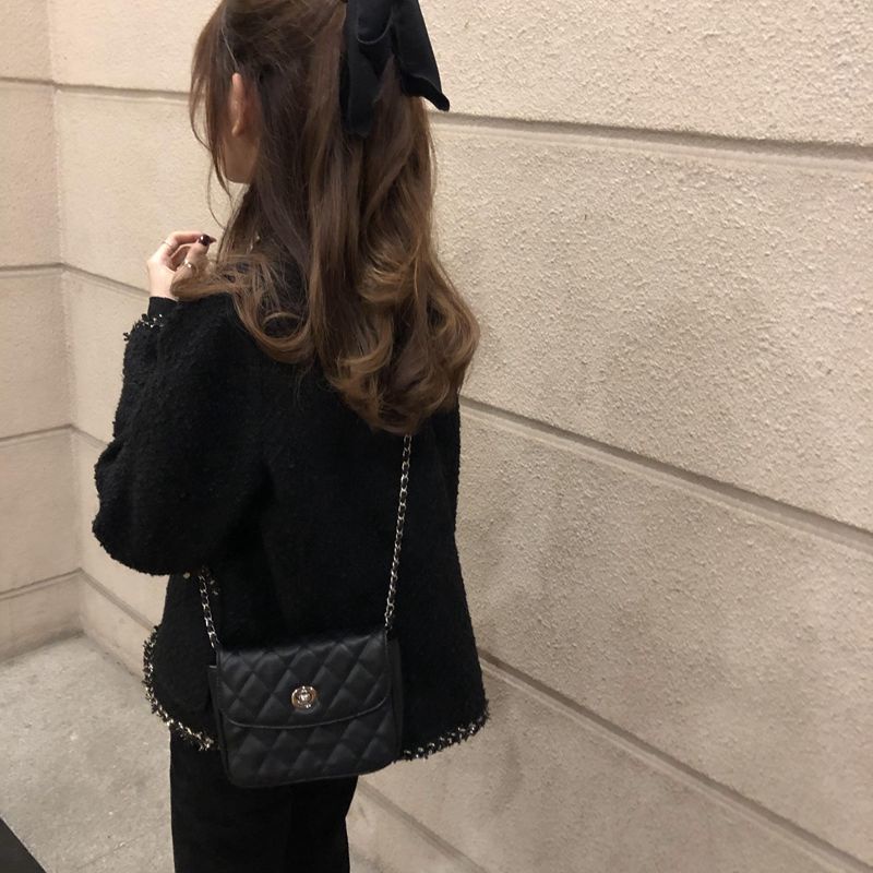 Áo khoác vải tweed lụa dáng rộng phối màu vàng thời trang thu đông phong cách Hàn Quốc cho nữ | BigBuy360 - bigbuy360.vn