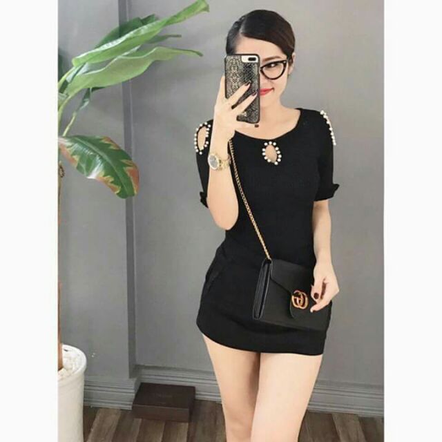 Áo len quảng châu kết cườm.