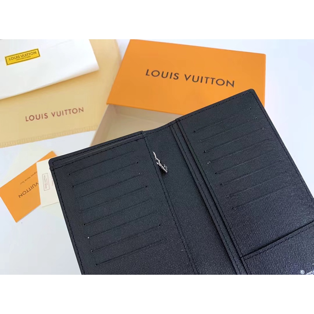 Sẵn sàng giao hàng Ví nam mới của Louis Vuitton LV có hộp 62665