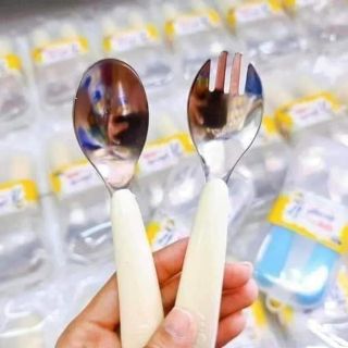 Bộ muỗng nĩa Monte dành cho bé tập ăn..
