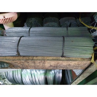 Sắt đen 1,5mm Chặt 350mm ( 1ly rưỡi chặt 3 tấc rưỡi ) - làm Bông Hoa giả , mỹ nghệ, ..... giá bán trên 1kg