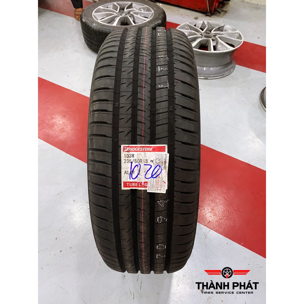 Lốp xe Kia Sedona 235/60R18 Bridgestone Nhật