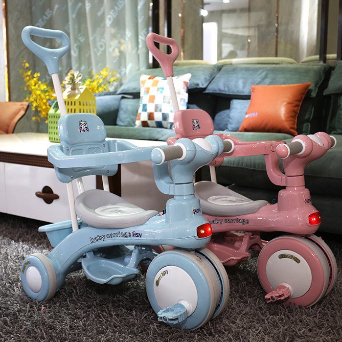 Xe đạp 3 bánh 618, xe đẩy du lịch kiêm xe chòi chân cho bé, có cần đẩy phát nhạc và khung bảo vệ bé