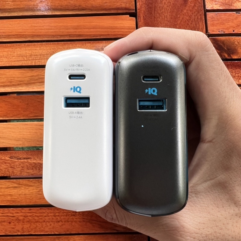 Pin sạc dự phòng kiêm củ sạc nhanh ANKER Powercore Fusion 10.000mAh Type C - A1623 20W PD