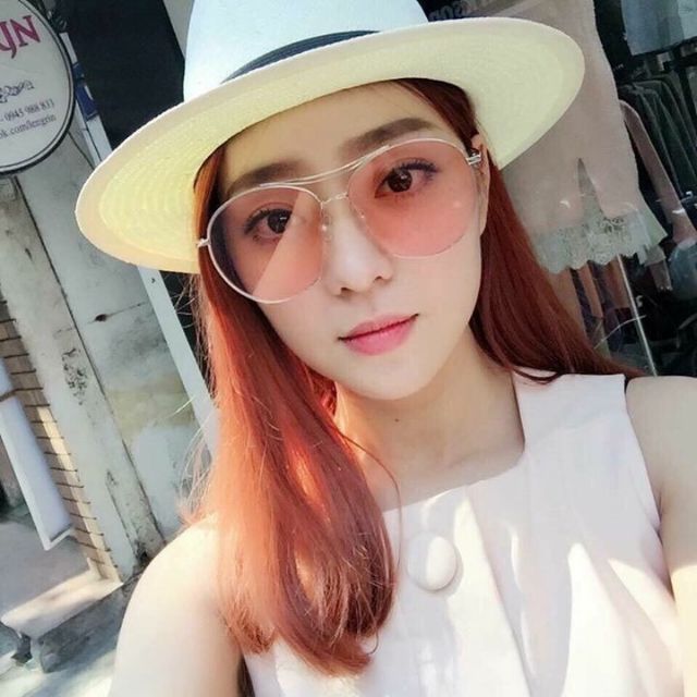 Kính v cut thời trang