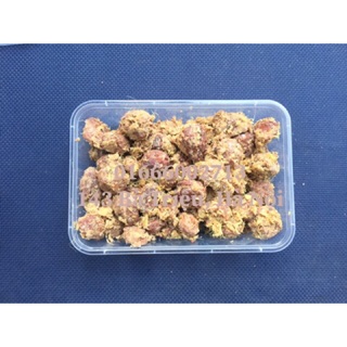 Ô mai mơ gừng có hạt Bà Thu (chua, mặn, ngọt) - Hộp to