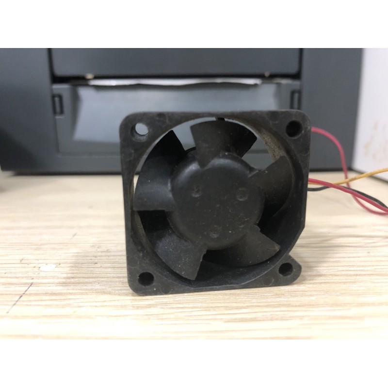Quạt hút, quạt tản nhiệt máy tính DC 4cm 12V dòng 40x40x20mm