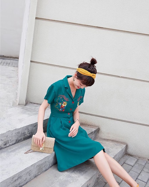 Váy lụa ánh nhũ