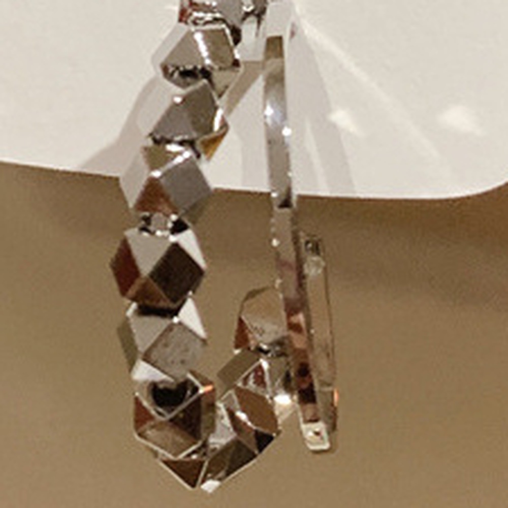 Khuyên Tai Kim Loại Màu Bạc Thời Trang