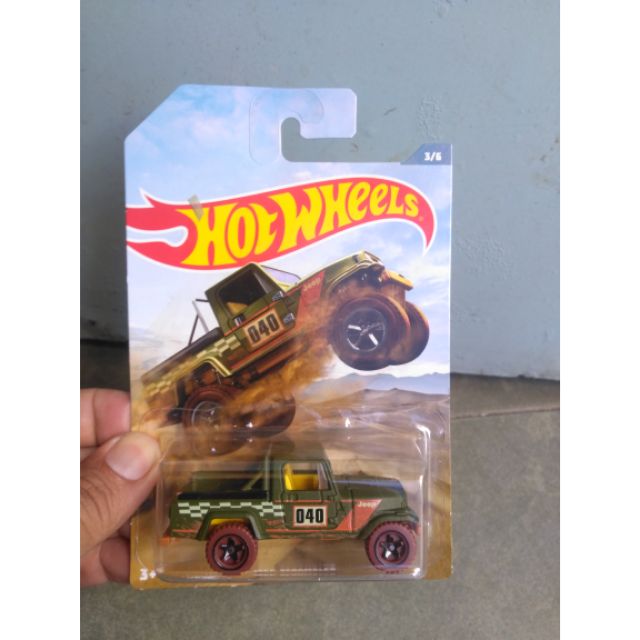 Xe Hotwheels Jeep number 040
