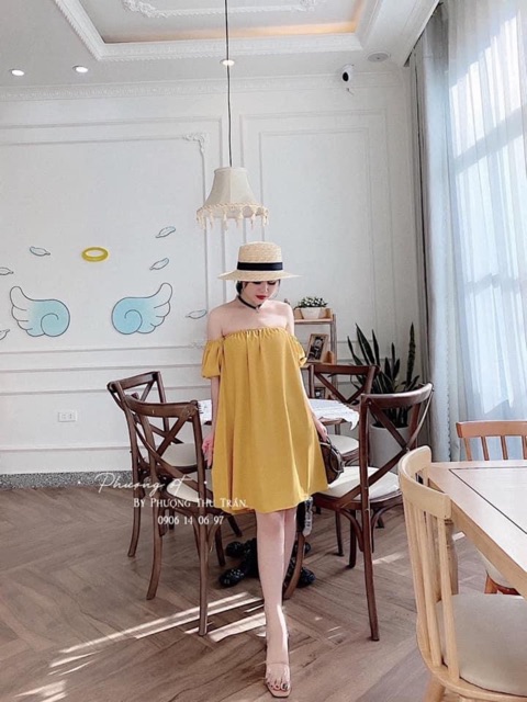 BÁN SỈ VÁY TRỄ VAI SUÔNG