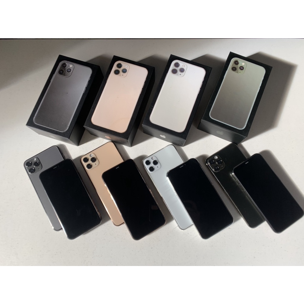 Mô hình và hộp iP 11 Pro, 11 Pro Max trưng bày cực đẹp