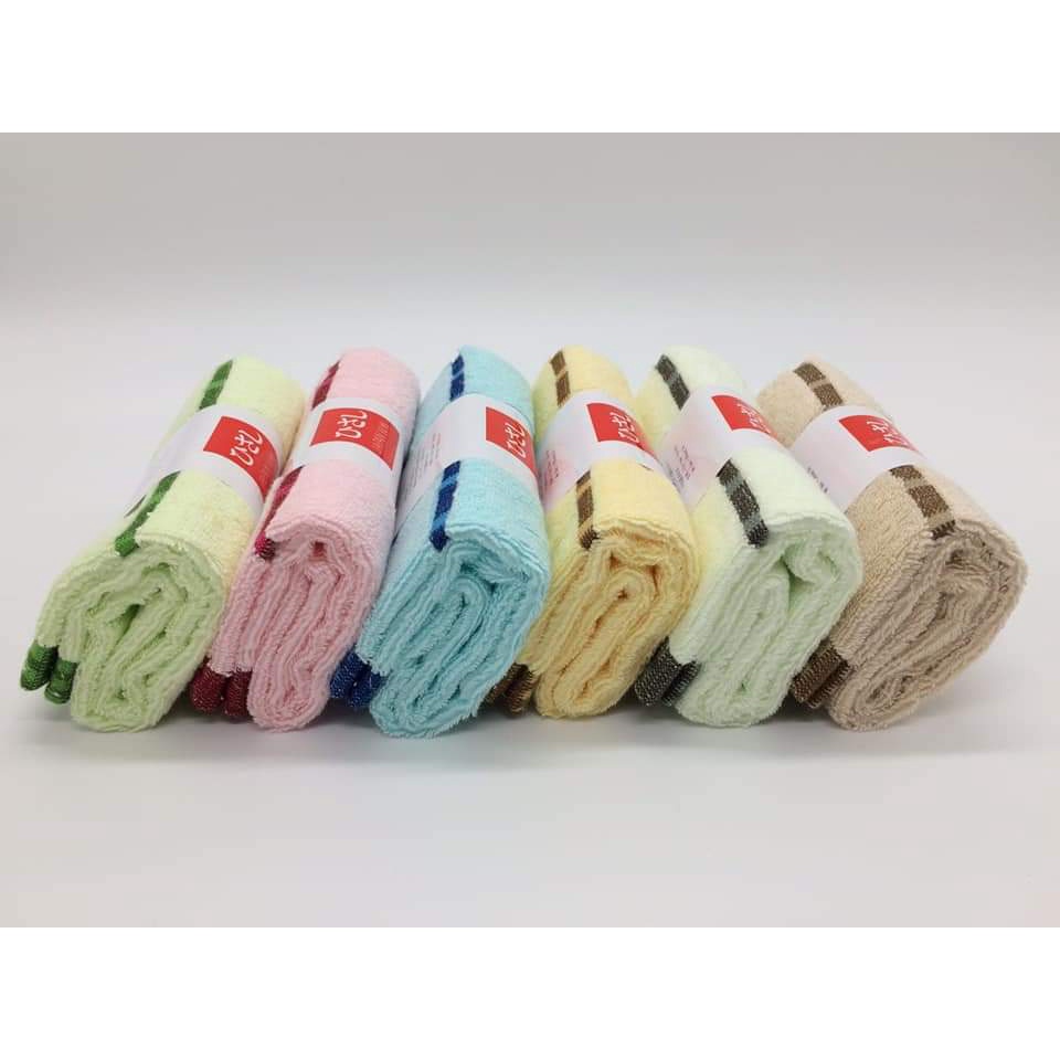 Khăn mặt bông cao cấp 100% cotton. Được sản xuất theo công nghệ hiện đại của Nhật Bản.
