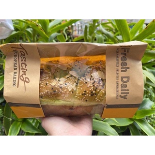bánh mì bông cúc lá dứa