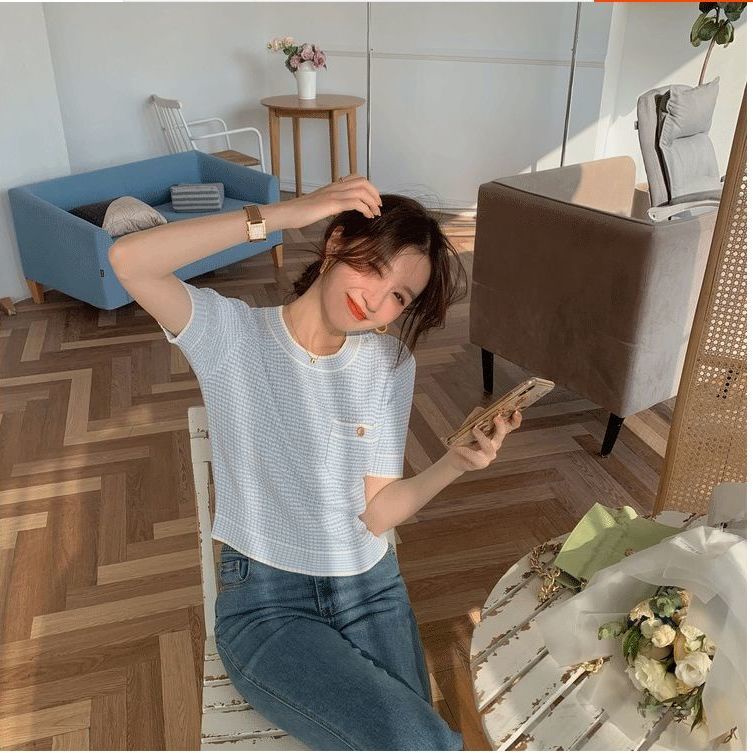 Áo Thun Tay Ngắn Cổ Tròn Chất Liệu Dệt Kim Mỏng Thời Trang Mùa Hè Phong Cách Retro Mới Dành Cho Nữ 2022