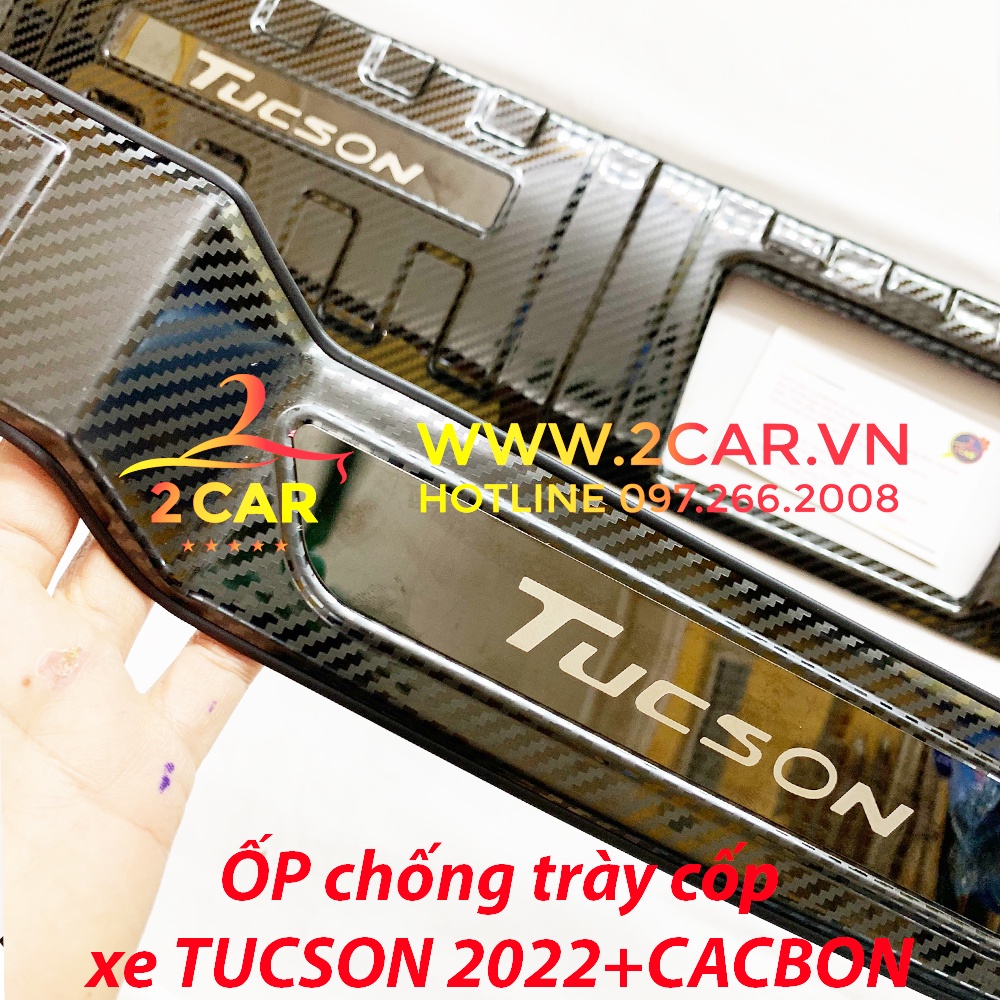 Ốp chống trầy cốp trong, ngoài CARBON xe Hyundai Tucson 2022-2023, chất liệu Cacbon cao cấp
