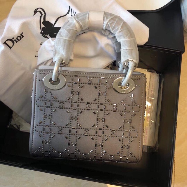 Lady Dio đính đá màu xám siêu chảnh