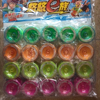 Yoyo nhựa (30 chiếc một vỉ)