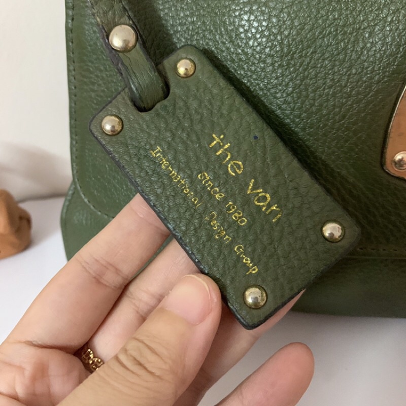 Túi da kẹp nách hiệu The Van