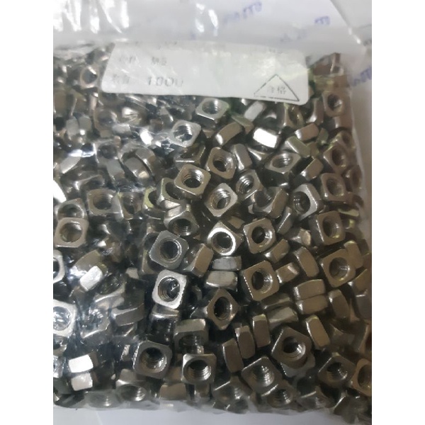 Ecu vuông M5 inox 304