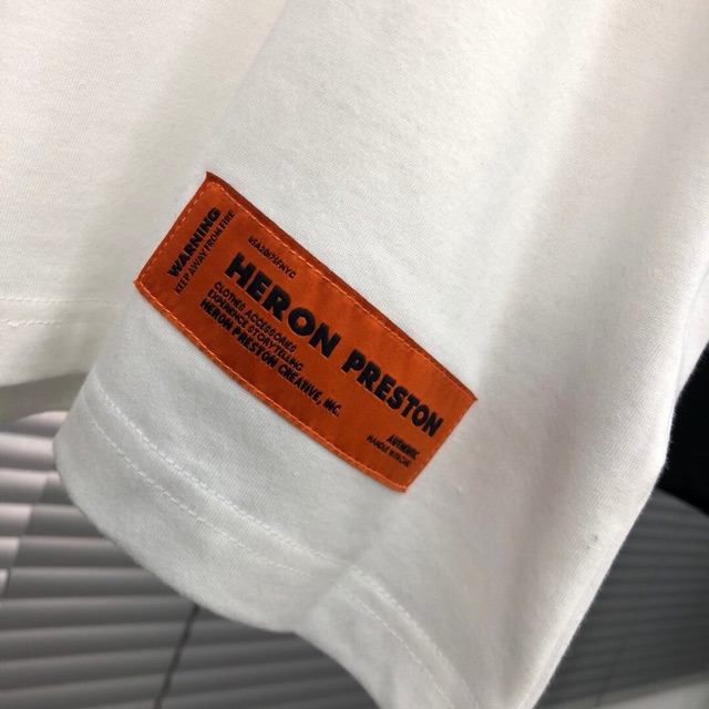 Áo thun ngắn tay Heron Preston logo graphic T-shirt ss20