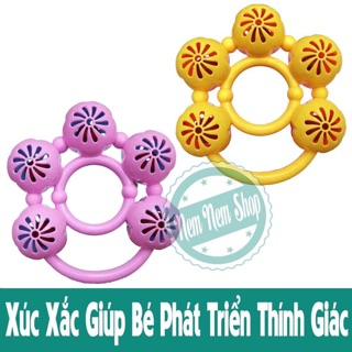 Xúc Xắc Giúp Bé Phát Triển Thính Giác Và Khả Năng Cầm Nắm