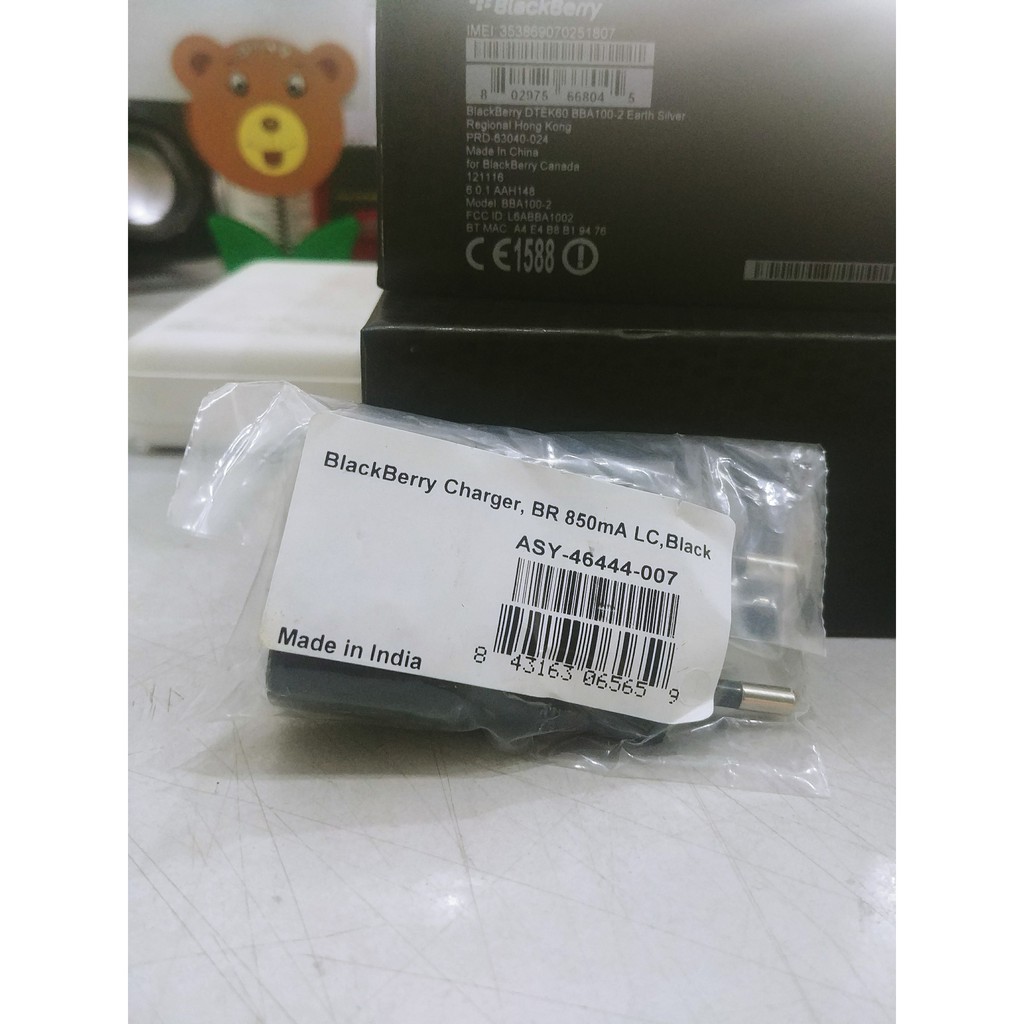 Bộ Sạc Cáp Nguyên Zin Chính HãngBlackberry 850mAh Trắng - Bảo hành 12 tháng